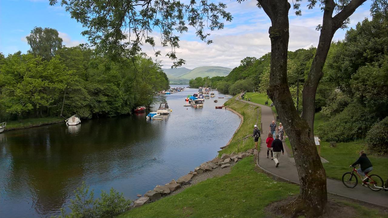 The Waterhouse Inn Balloch Exterior foto